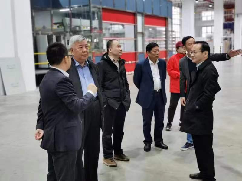 中国林产工业协会副会长陈天全调研横林地板产业