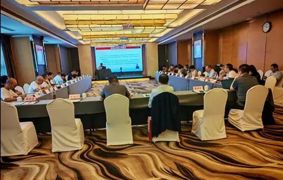 协会承办“全国人造板标准化技术委员会浸渍纸层压木质地板分技术委员会第二届三次会议暨标准审查会议”